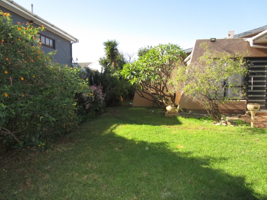 3 Bedroom Property for Sale in Pinati Western Cape